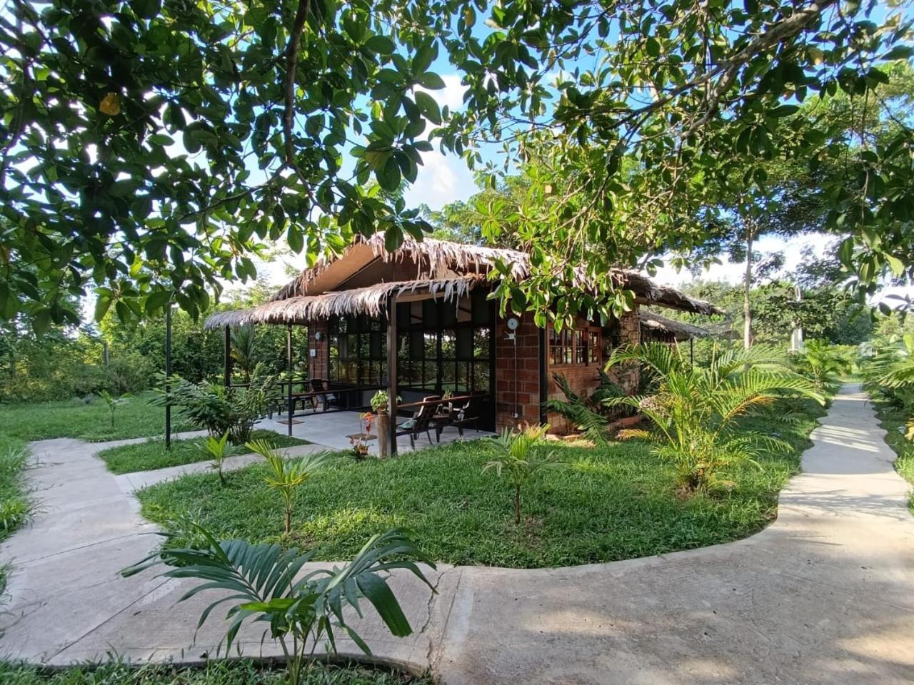 Hotel Boutique Villaliliana Leticia Extérieur photo